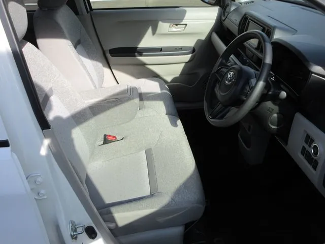 パッソ 4WD(トヨタ)の車両写真