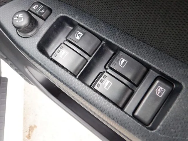 ムーヴ　４ＷＤ（ダイハツ）の車両写真