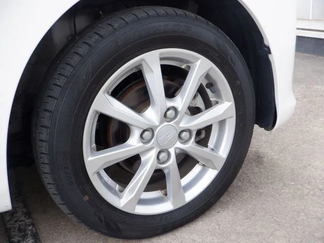 ムーヴ　４ＷＤ（ダイハツ）の車両写真