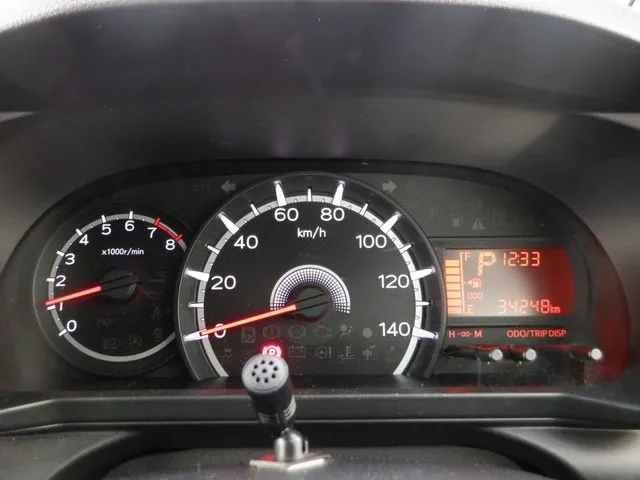 ムーヴ　４ＷＤ（ダイハツ）の車両写真