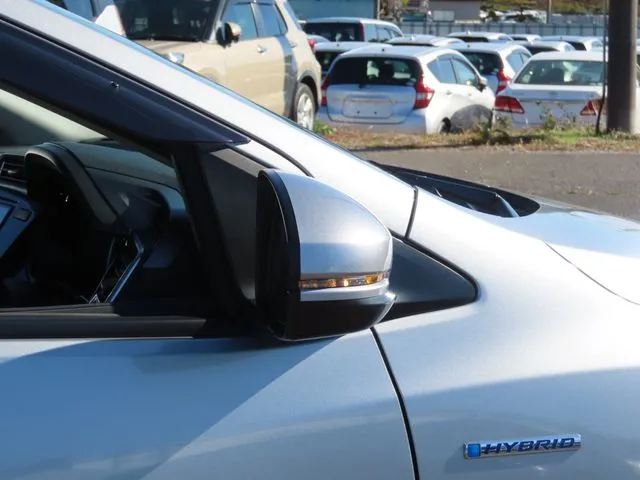 グレイス ハイブリッド(ホンダ)の車両写真