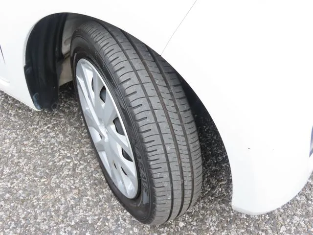 N BOX(ホンダ)の車両写真