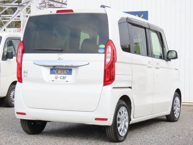 N BOX(ホンダ)の車両写真