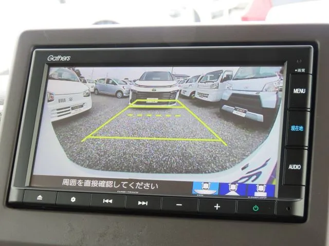 N BOX(ホンダ)の車両写真