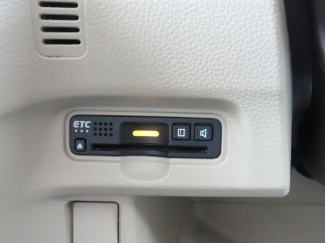 N BOX(ホンダ)の車両写真