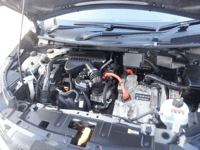 ノート 4WD(ニッサン)の車両写真