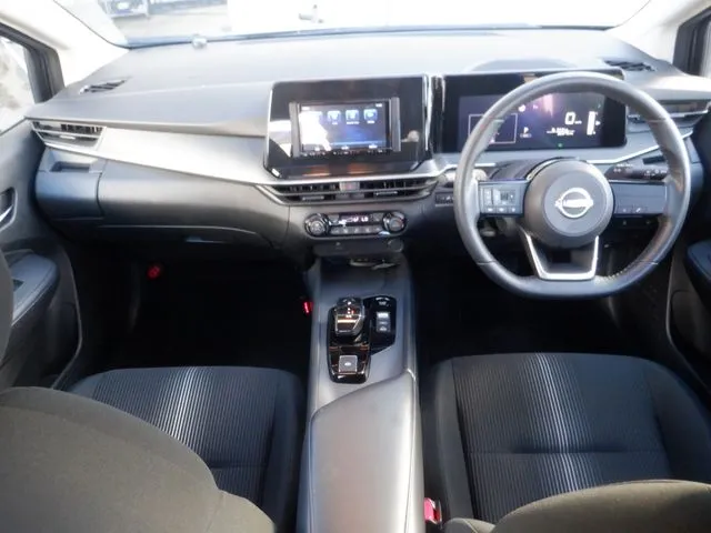 ノート 4WD(ニッサン)の車両写真