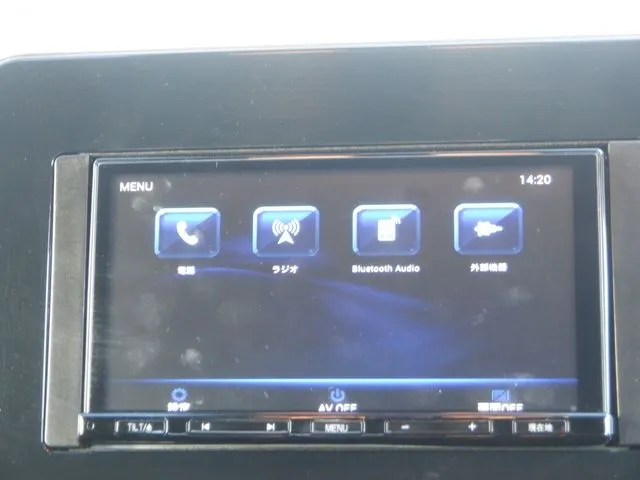 ノート 4WD(ニッサン)の車両写真