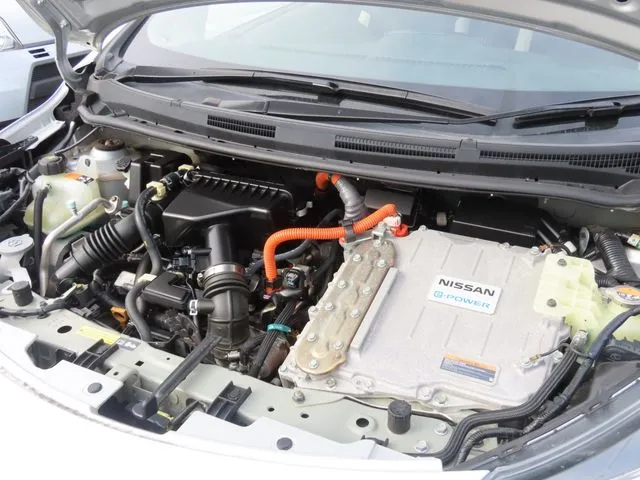 ノート 4WD(ニッサン)の車両写真