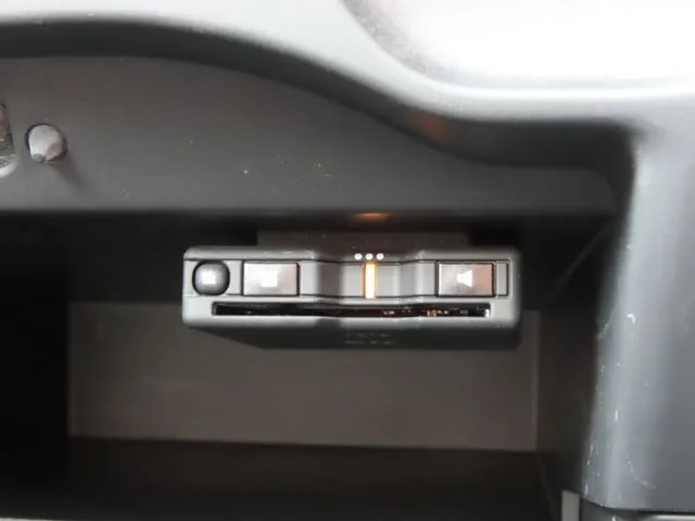 ノート 4WD(ニッサン)の車両写真