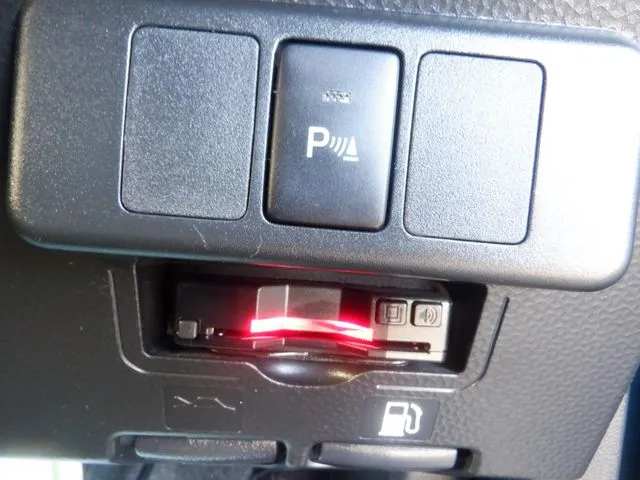 ルーミー(トヨタ)の車両写真