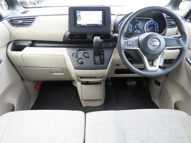 ルークス(ニッサン)の車両写真