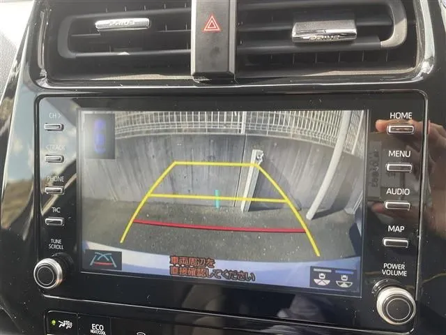 トヨタ プリウス