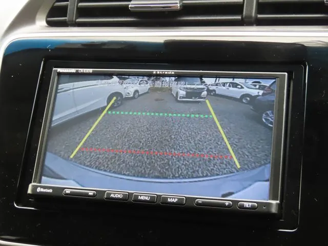 グレイス ハイブリッド 4WD(ホンダ)の車両写真