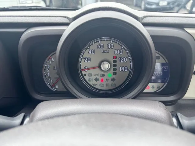 N-ONE(ホンダ)の車両写真