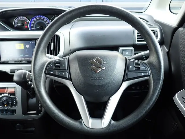 ソリオ（スズキ）の車両写真