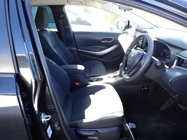 トヨタ カローラ ツーリング ハイブリッド4WD