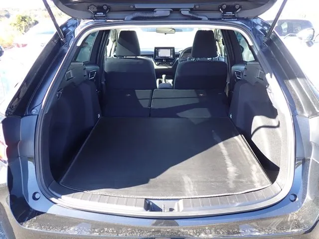 トヨタ カローラ ツーリング ハイブリッド4WD