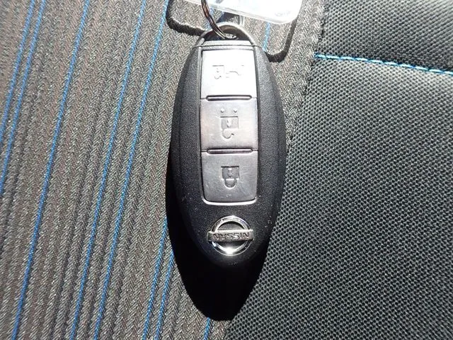 リーフ(ニッサン)の車両写真