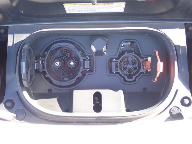 リーフ(ニッサン)の車両写真