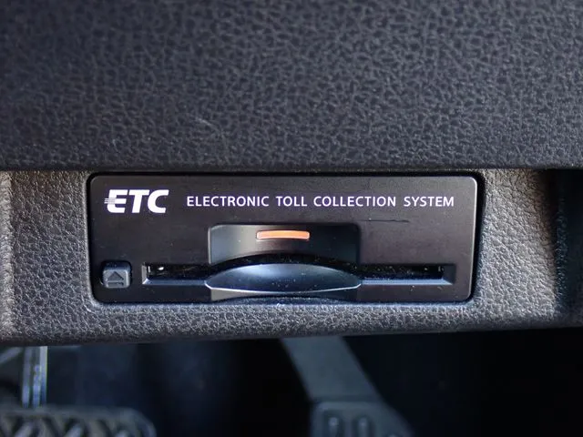 リーフ(ニッサン)の車両写真