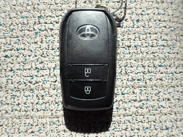 トヨタ　ヤリスクロス　ハイブリッド