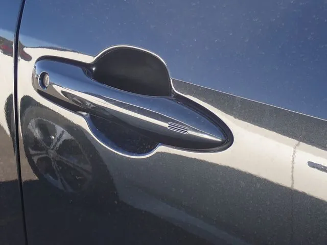 トヨタ　ヤリスクロス　ハイブリッド