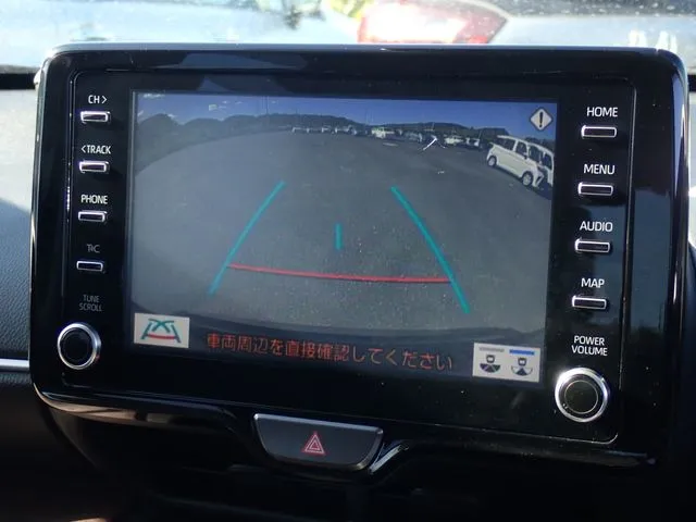 トヨタ　ヤリスクロス　ハイブリッド