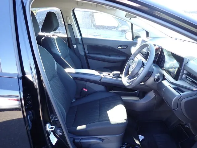 ニッサン ノート 4WD