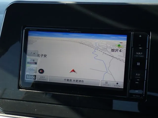 ニッサン ノート 4WD