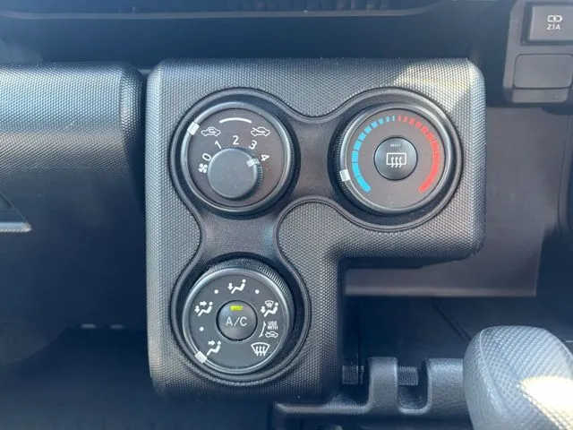 プロボックスバン 2WD(トヨタ)の車両写真