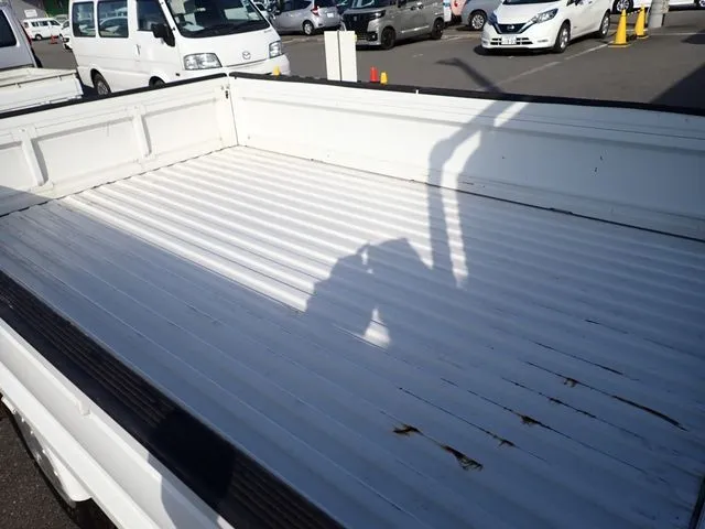 ボンゴトラック　１．１５ｔ　２ＷＤ（マツダ）の車両写真