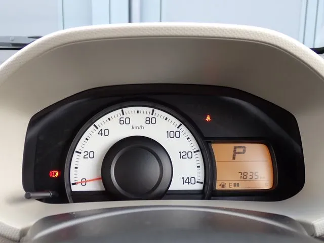 スズキ　アルト　４ＷＤ