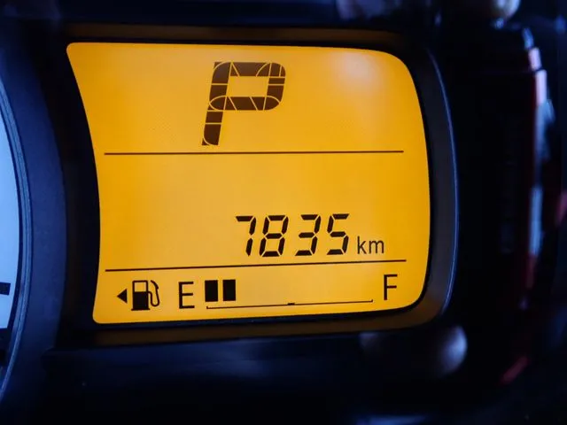 スズキ　アルト　４ＷＤ