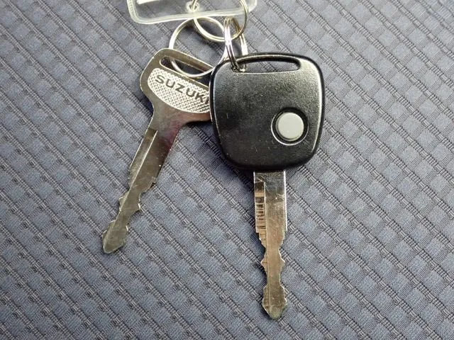 スズキ　アルト　４ＷＤ