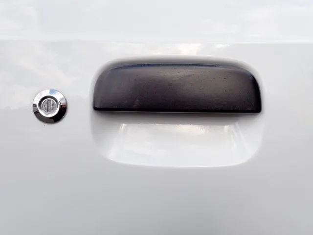 スズキ　アルト　４ＷＤ