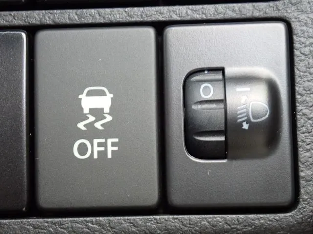 スズキ　アルト　４ＷＤ