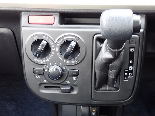 スズキ　アルト　４ＷＤ