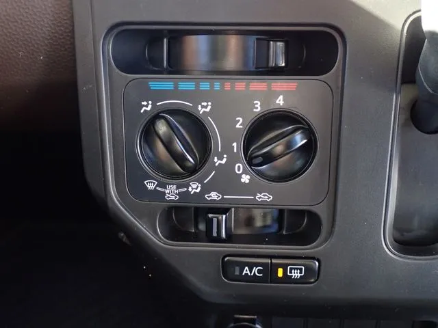 ルーミー(トヨタ)の車両写真