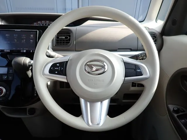 タント（ダイハツ）の車両写真