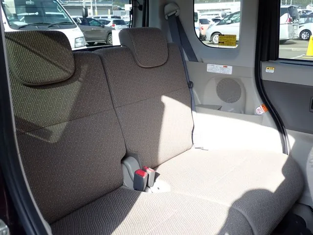 タント（ダイハツ）の車両写真