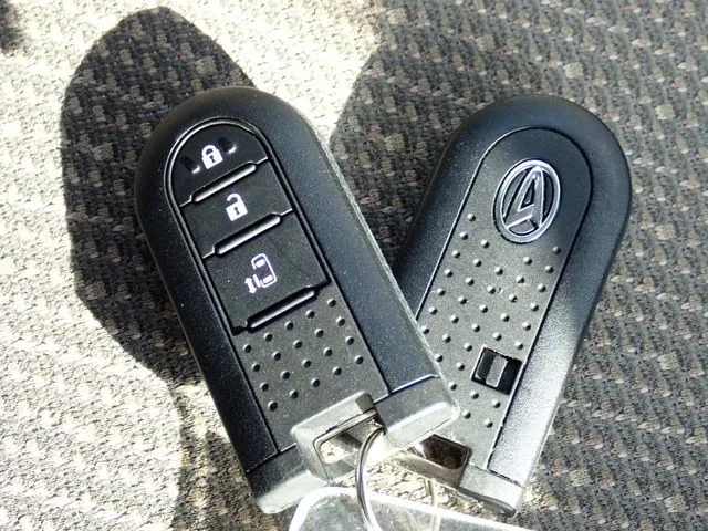 タント（ダイハツ）の車両写真