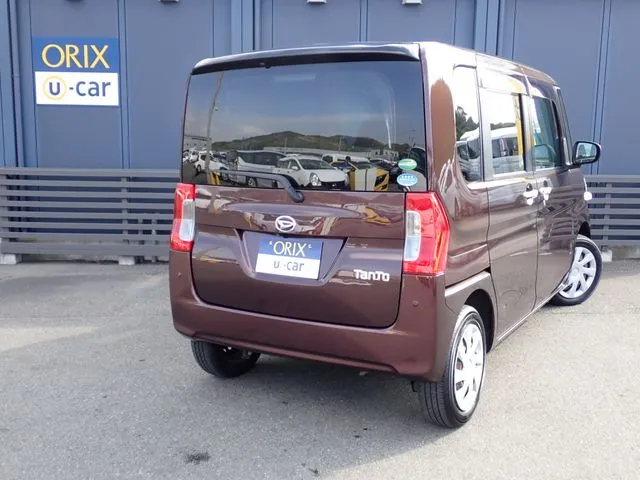 タント（ダイハツ）の車両写真