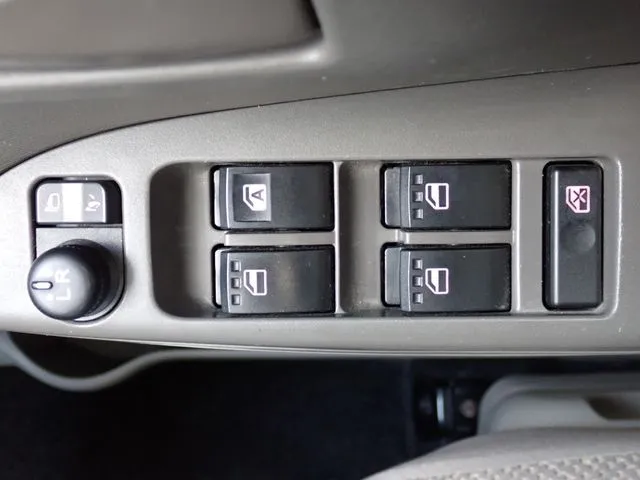 タント（ダイハツ）の車両写真