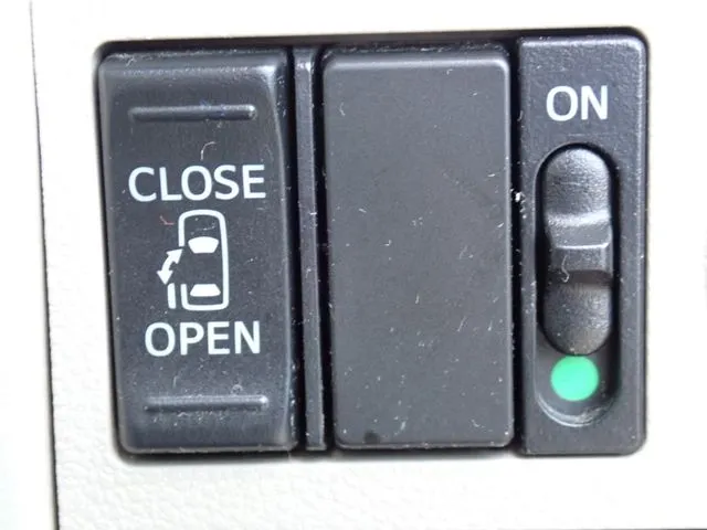 タント（ダイハツ）の車両写真