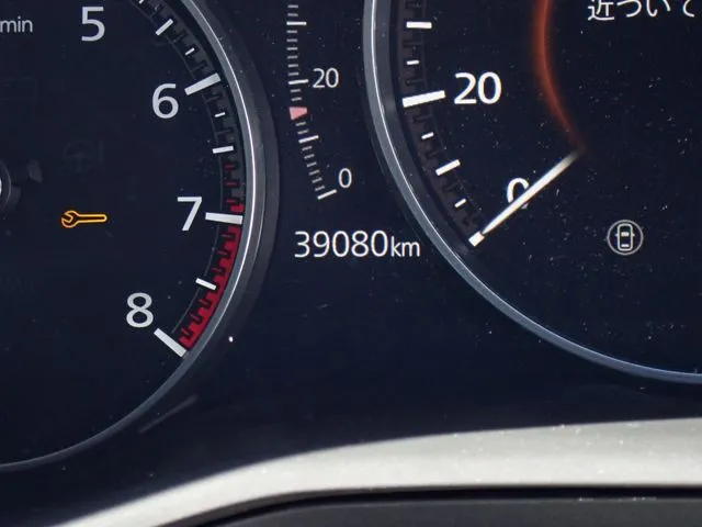 マツダ　ＭＡＺＤＡ３　セダン