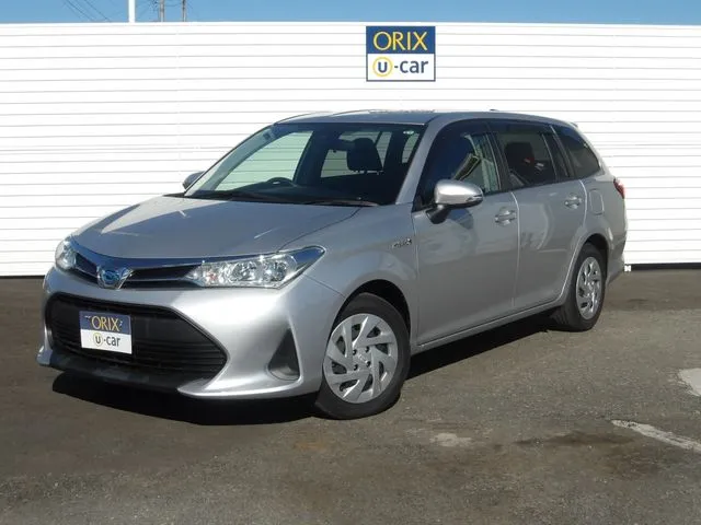 カローラフィールダー ハイブリッド(トヨタ)の車両写真