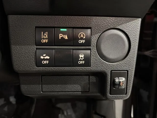 アルト 4WD(スズキ)の車両写真