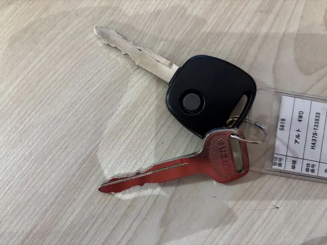 アルト 4WD(スズキ)の車両写真