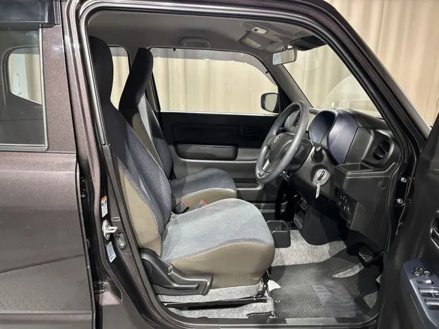 アルト 4WD(スズキ)の車両写真